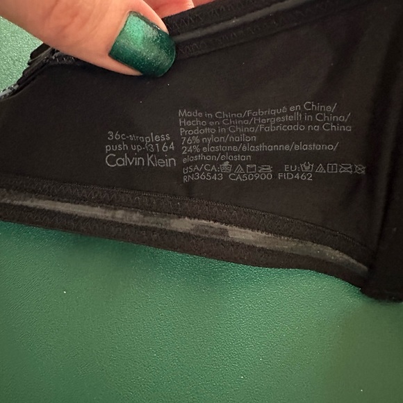 Calvin Klein Push Up Bra - Picture 4 of 5